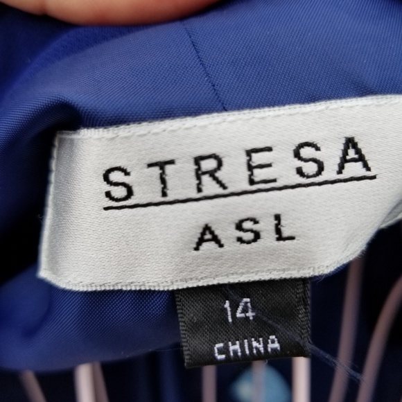 Stresa ASL Beautiful Blue Skirt Suit - Picture 3 of 4